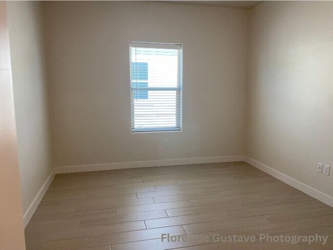 Building Photo - 2681 Silver Hawk Ave