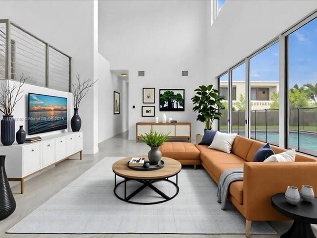 Building Photo - 16644 Botaniko Dr S