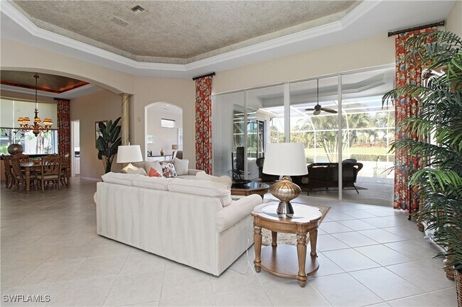 Building Photo - 1901 Winding Oaks Way