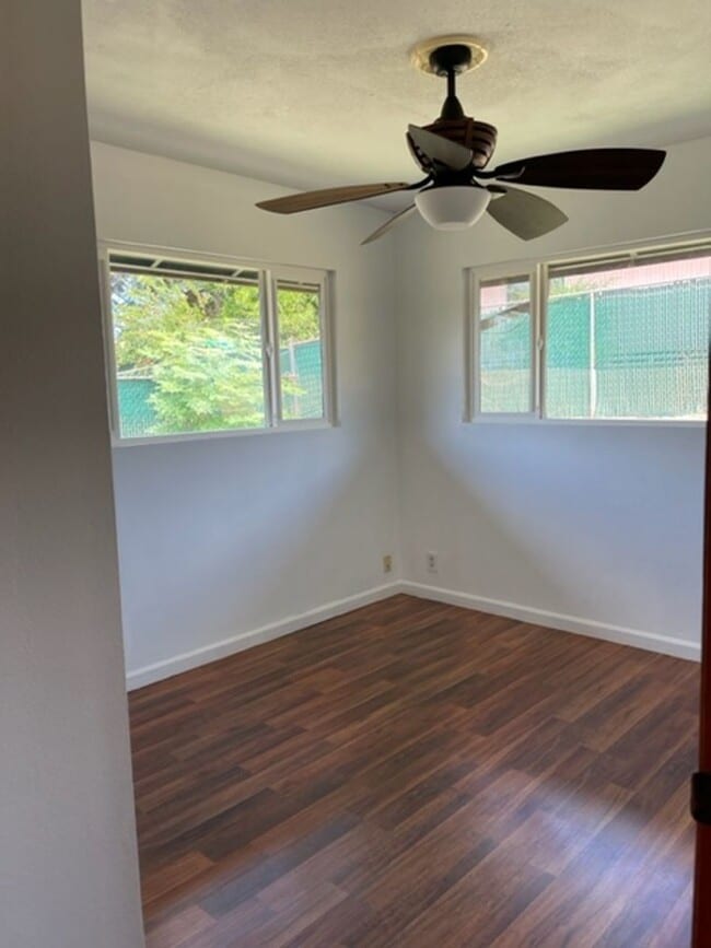 Building Photo - Charming home in Paia