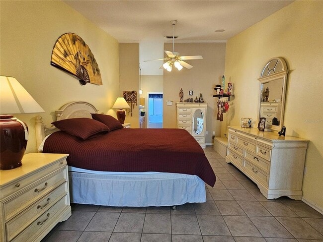 Building Photo - 2210 Bayou Dr