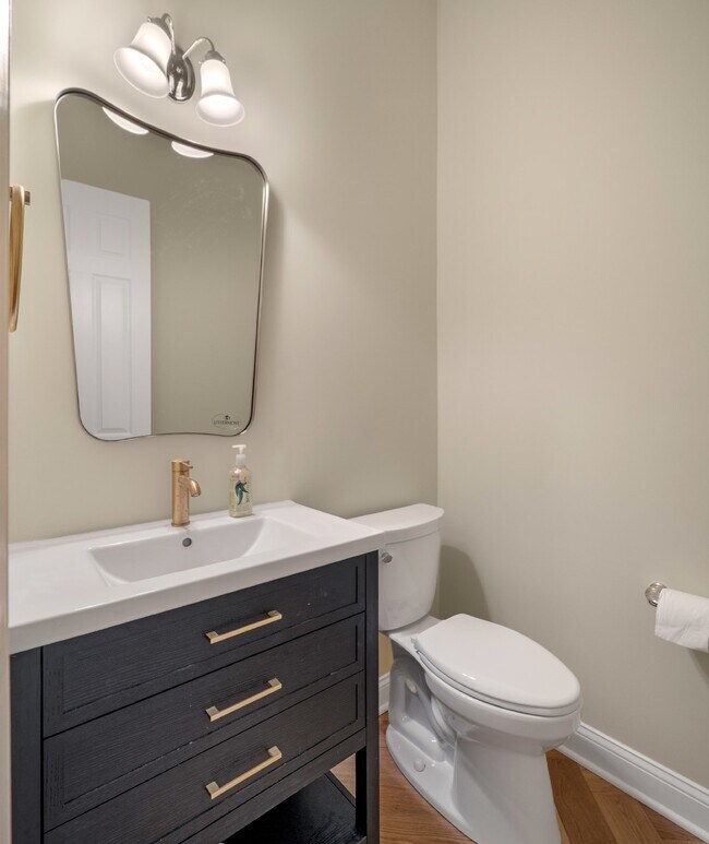 Building Photo - 27556 Paddock Trail Pl