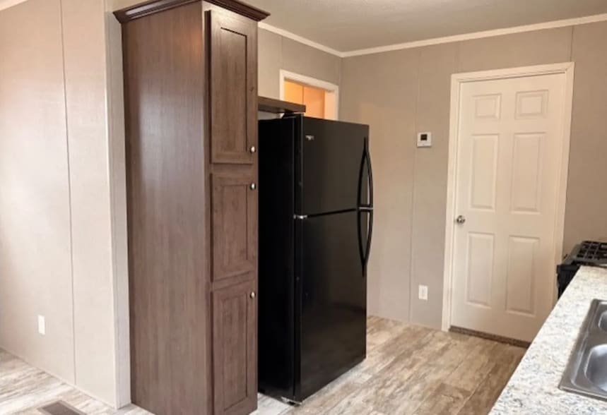 Building Photo - 180 W Orleans Ct