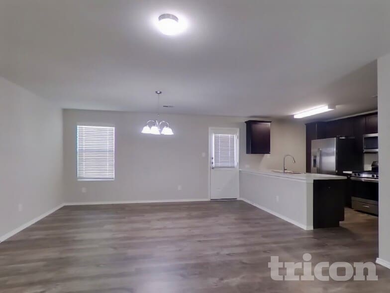 Building Photo - 8511 Amistad Cove