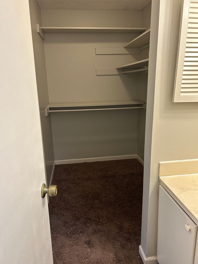 Building Photo - 3736 Cambridge Station Dr