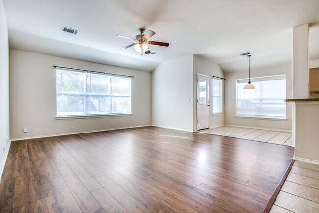 Building Photo - 612 Arrowood Pl