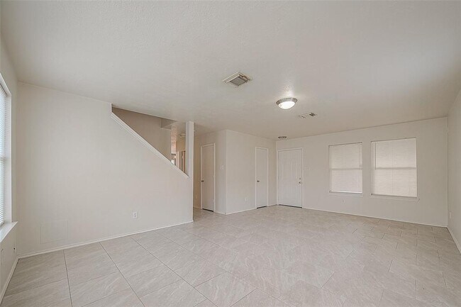 Building Photo - 2927 Steelhead Dr