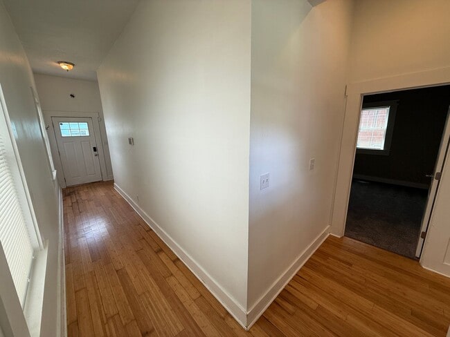 Building Photo - 3-BED 2-BATH IN SHELBY PARK W/ 3-CAR GARAGE