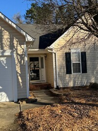 Building Photo - Charming 3BR House in Browns Summit