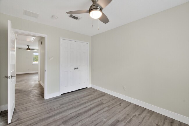 Building Photo - 918 Ivycroft Ln