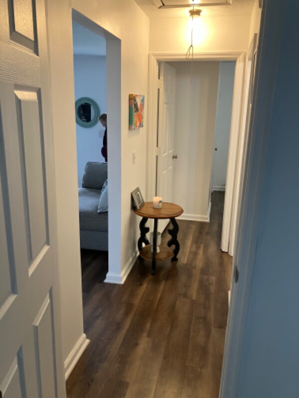 Building Photo - 2835 Vista Ln