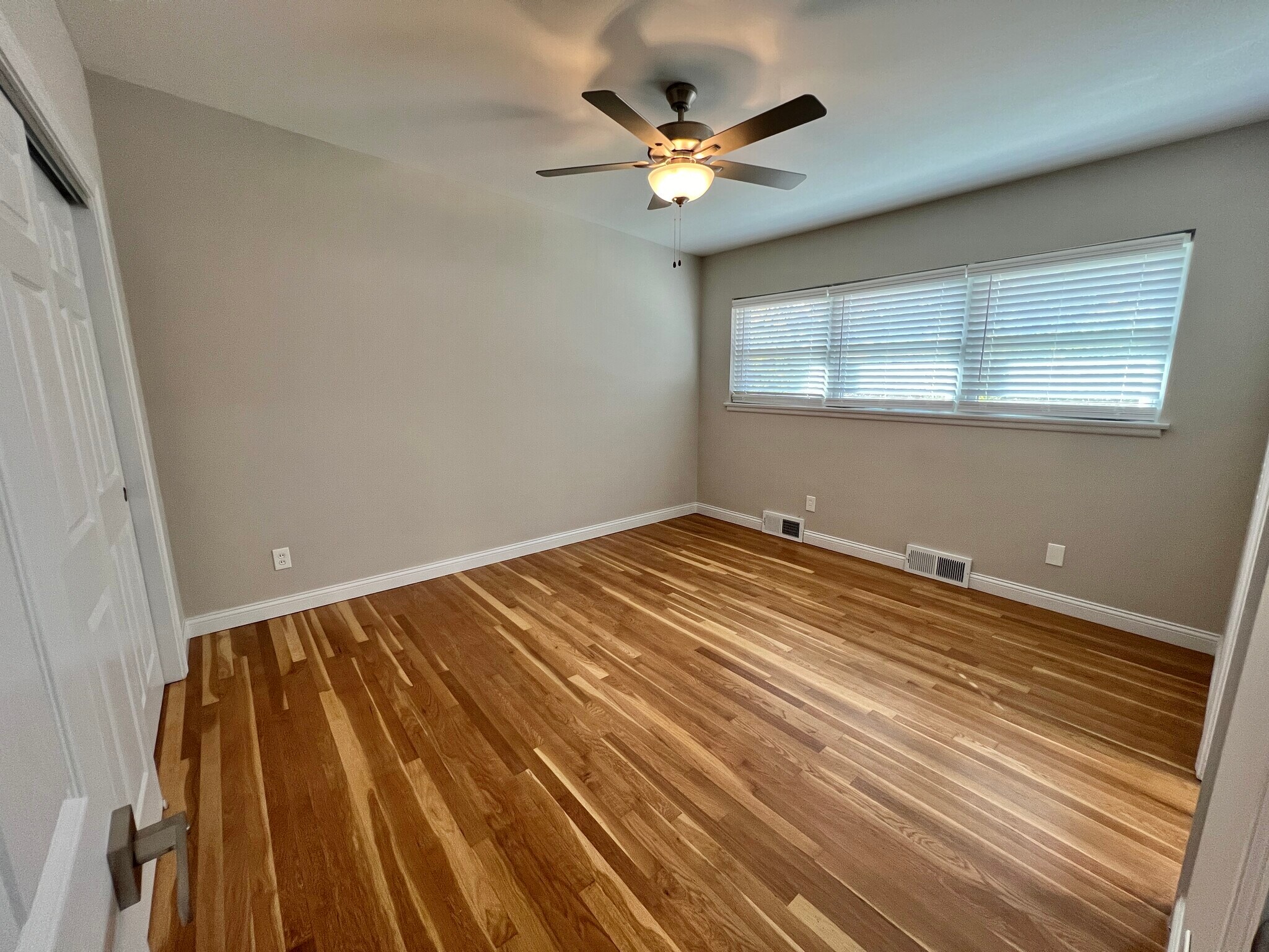 Building Photo - 417 Wenneker Dr