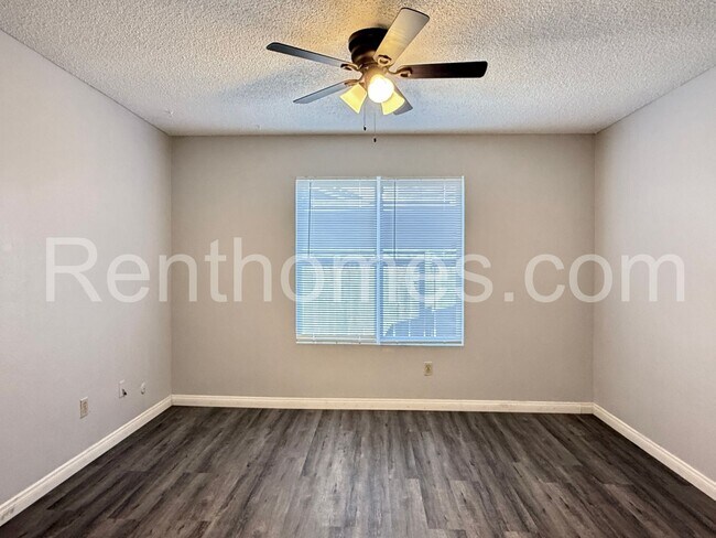 Building Photo - 10152 Embassy Way