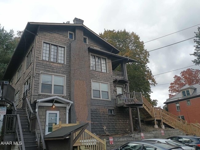 Building Photo - 106 Ruskin Dr