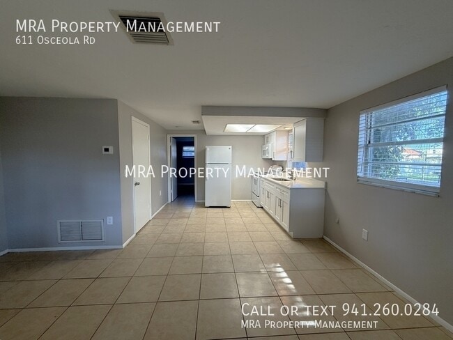 Building Photo - 611 Osceola Rd