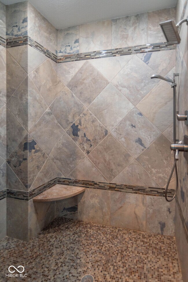 Building Photo - 3000 E County Rd 350 S