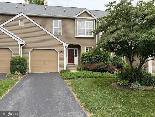 Building Photo - 155 Weybridge Dr