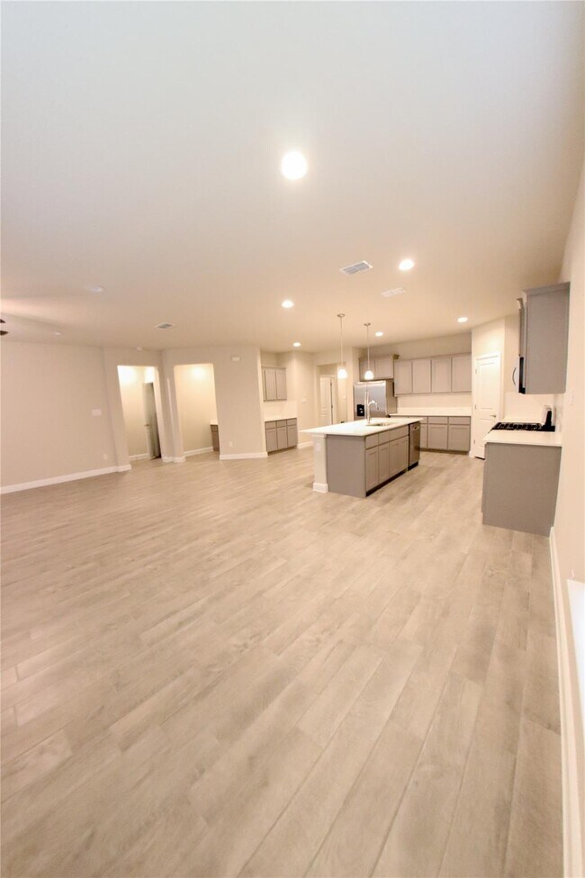 Building Photo - 14640 Antlia Dr