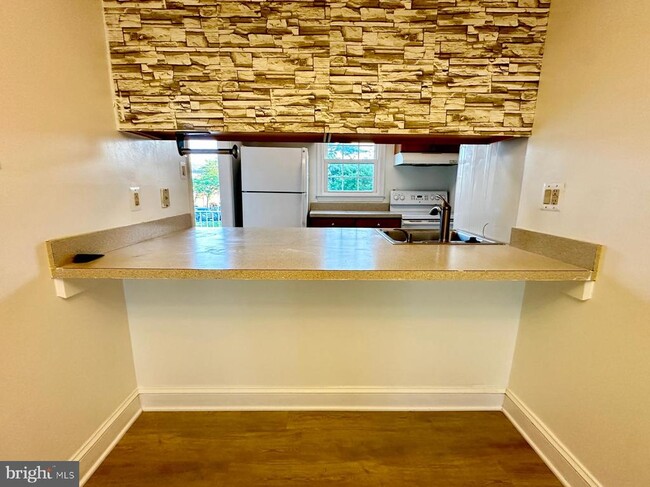 Building Photo - 14434 Cool Oak Ln