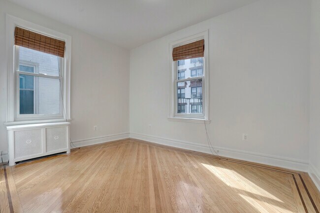 Building Photo - 24 70th St