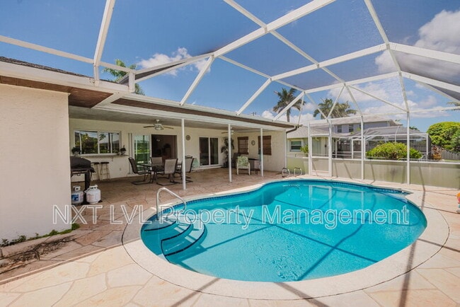 Building Photo - 403 SE 33rd Terrace