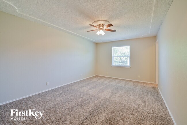 Building Photo - 7621 Clover Ln