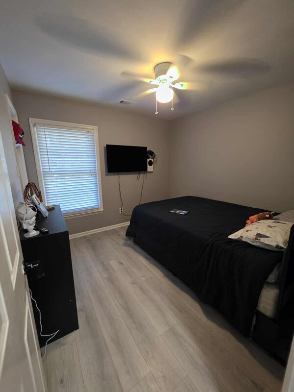 Building Photo - 1211 Fern Hollow Dr