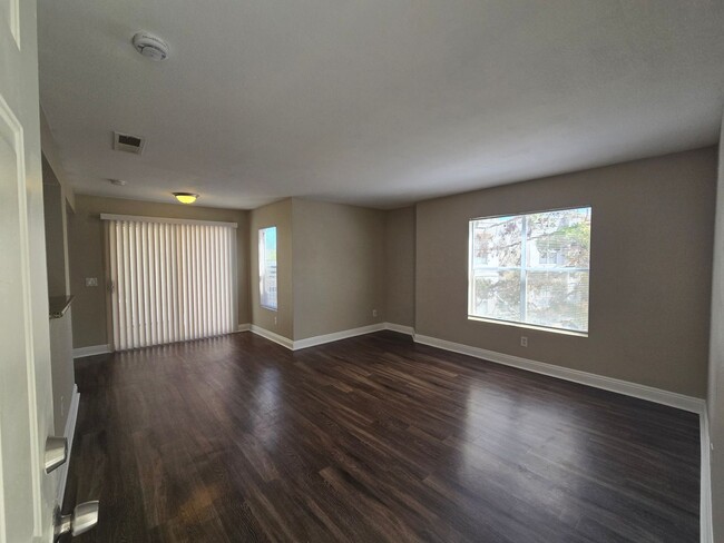 Building Photo - A Fabulous 2 Bedroom, 2 Bathroom condo at ...