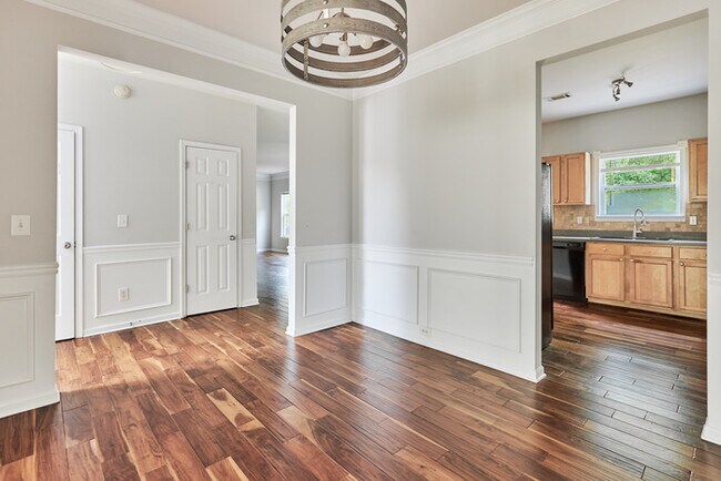 Building Photo - 4 bedroom house in Suwanee