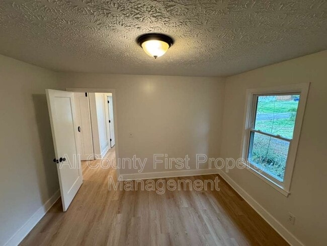 Building Photo - 2884 Reveille Cir