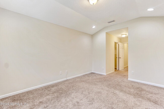 Building Photo - 95 Nelson Ln