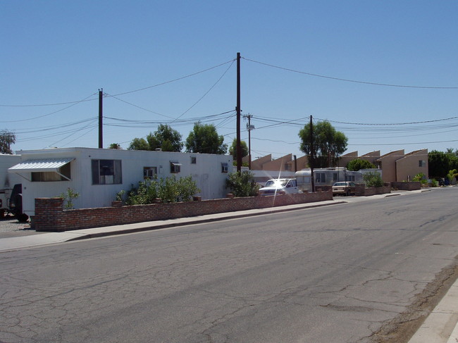 Building Photo - Tumbleweed Park