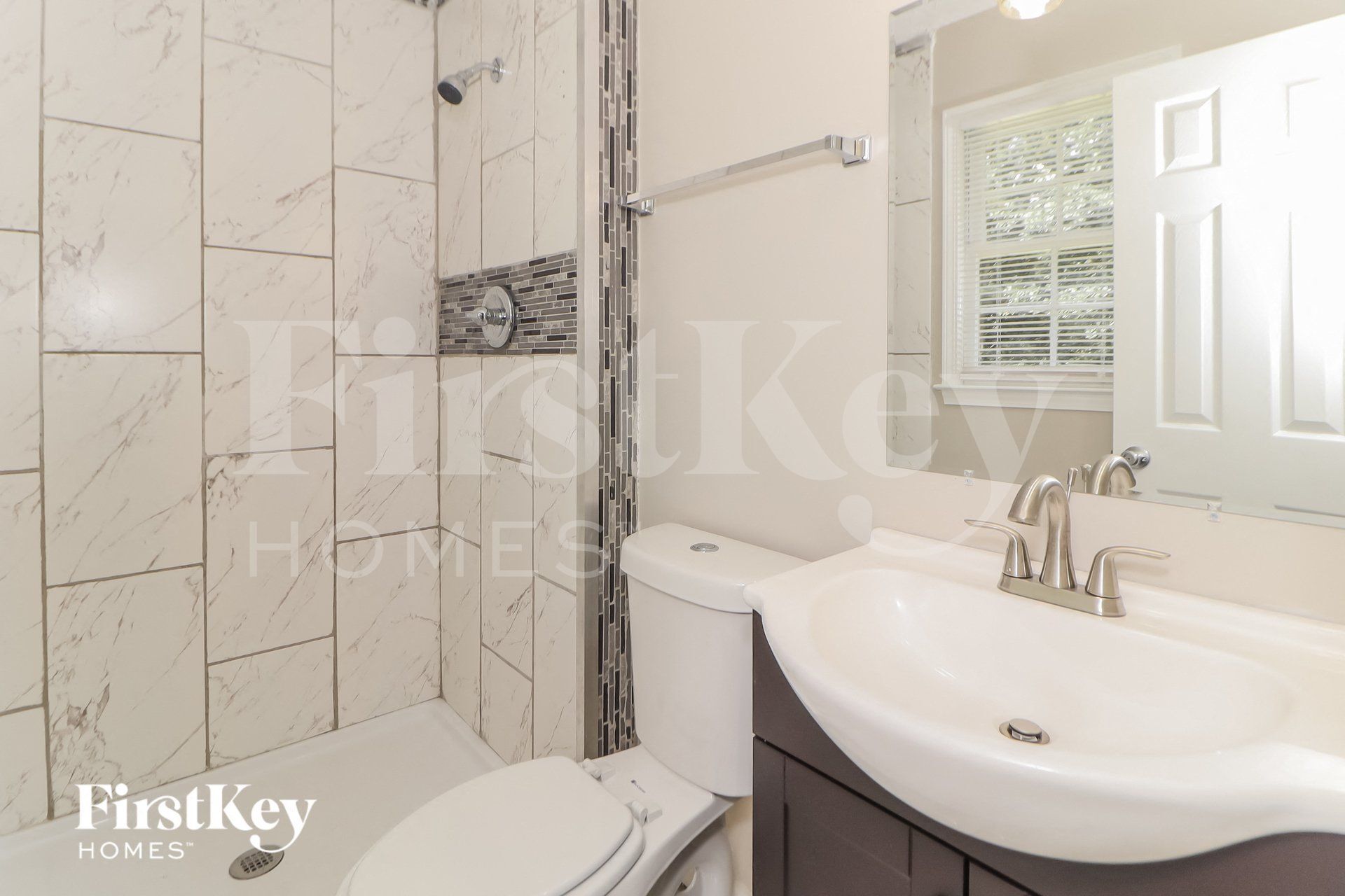 Building Photo - 2671 Pine Log Way