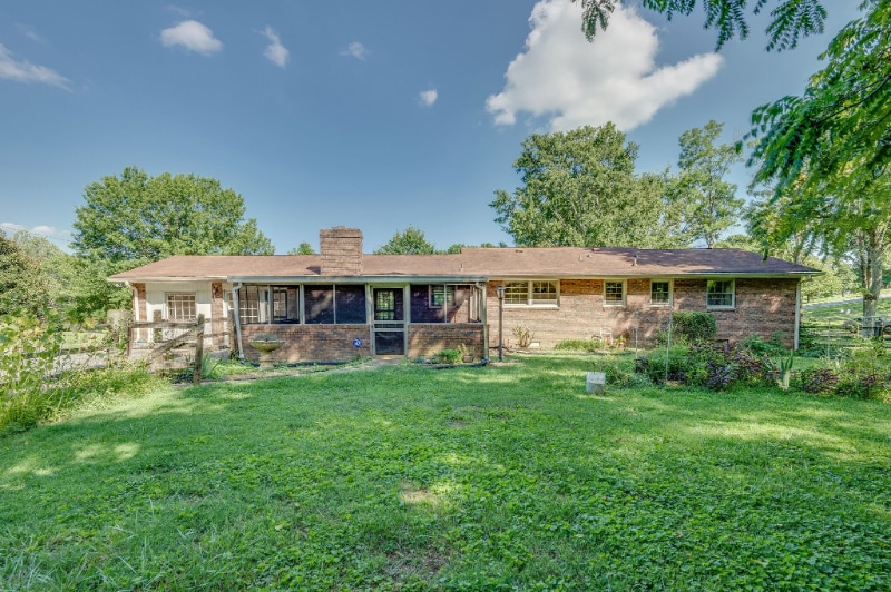 Building Photo - 327 Westchester Dr