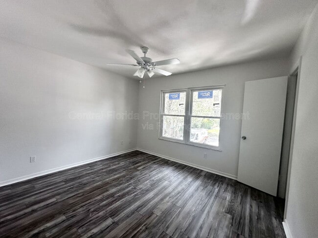 Building Photo - 501 Yellowwood Ct