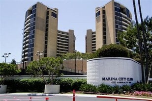 Building Photo - 4265 Marina City Dr