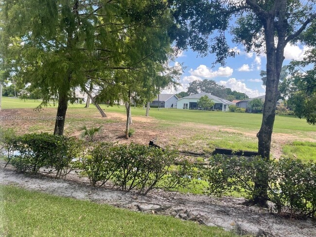 Building Photo - 8660 S Southgate Shores Cir