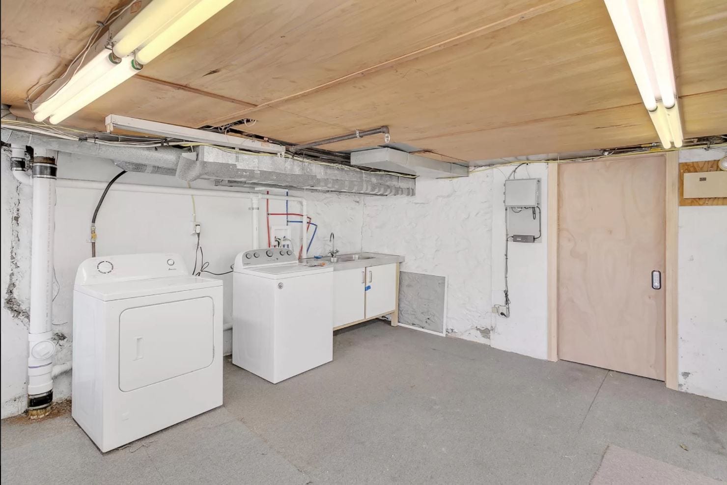 Building Photo - 5815 Ellsworth Ave