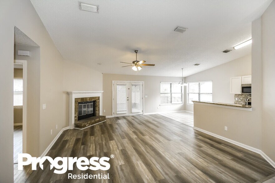 Building Photo - 8026 Fleur De Lis Dr