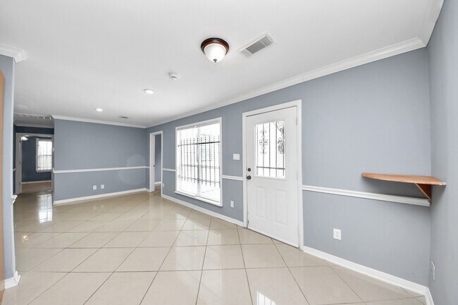 Building Photo - 5920 Conley St