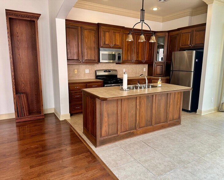 Building Photo - 119 Coconut Grove Cir