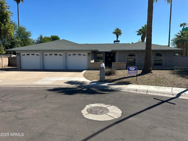 Primary Photo - 7211 N 46th Ave