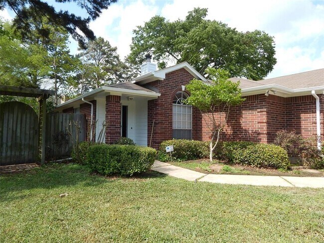 Building Photo - 435 Paradise Ln