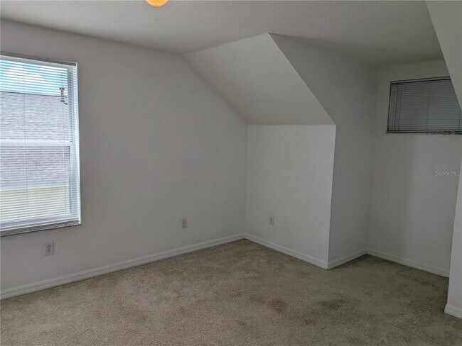 Building Photo - 24606 Victoria Wood Ct