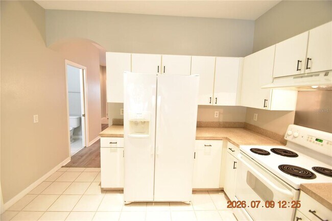 Building Photo - 13121 Kings Crossing Dr