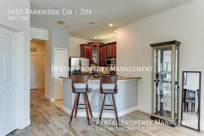 Building Photo - 3450 Parkridge Cir