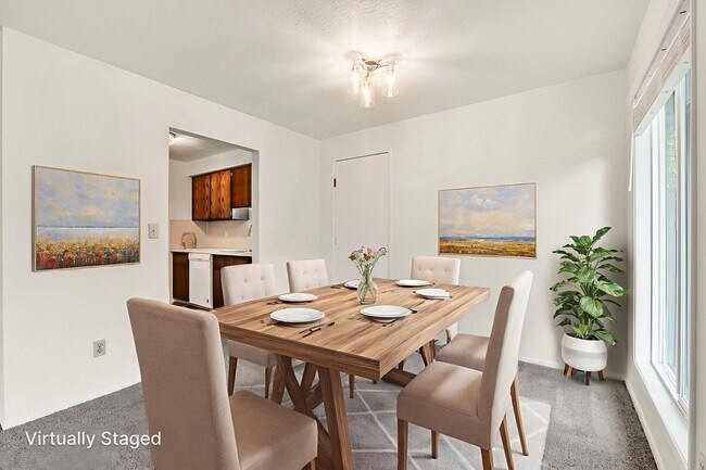 Building Photo - 1628-1628 Madras St SE