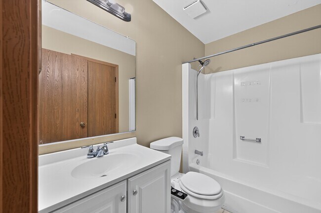 Building Photo - 1371 Andover Dr
