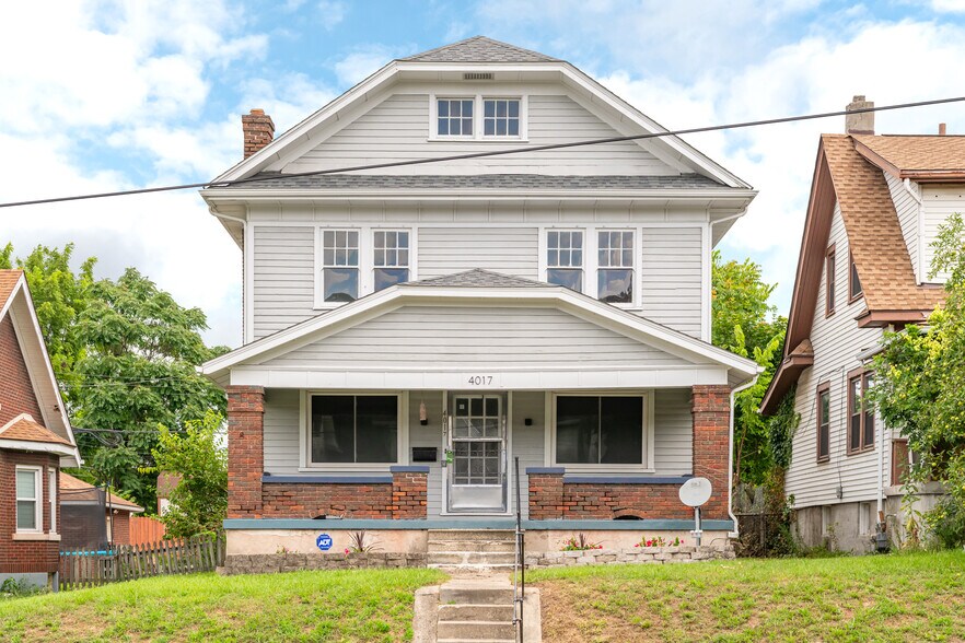 Building Photo - 4017 E 3rd St