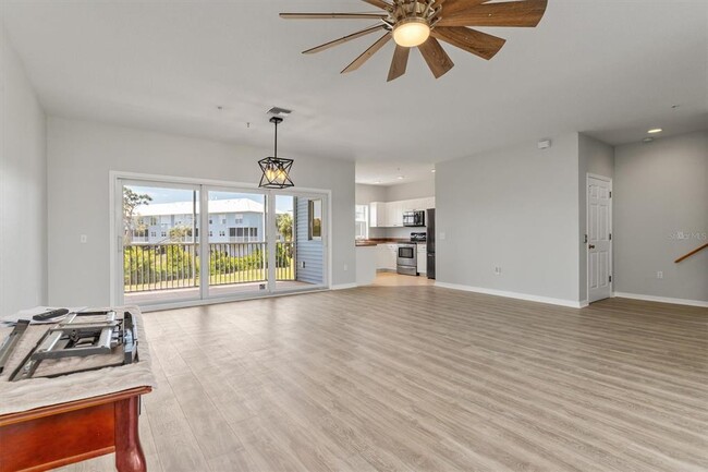 Building Photo - 3923 Cape Haze Dr